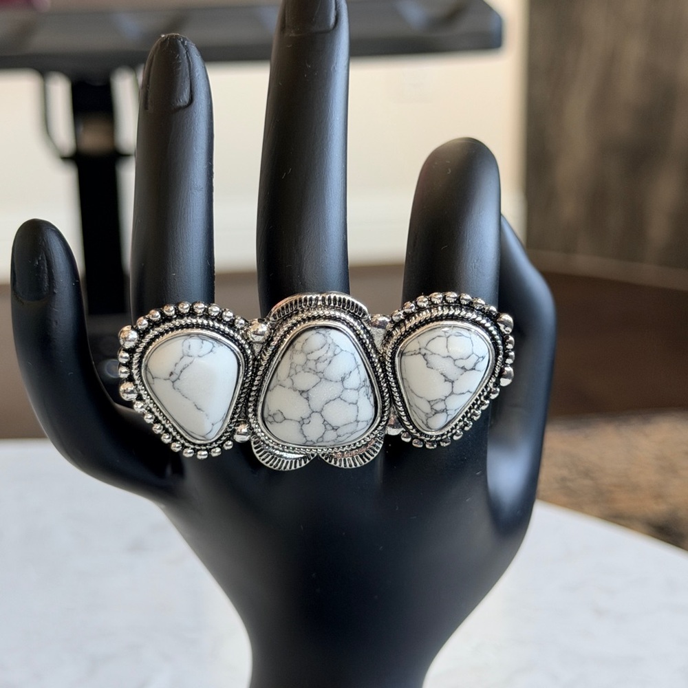 White Triple Stone Silver-Tone Statement Ring Used